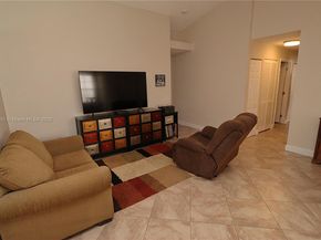 1523 NW 158th Ave, Pembroke Pines FL 33028