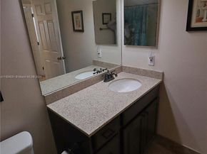 1523 NW 158th Ave, Pembroke Pines FL 33028