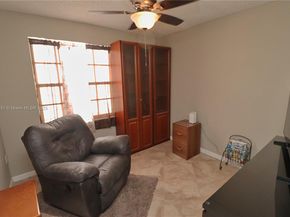 1523 NW 158th Ave, Pembroke Pines FL 33028