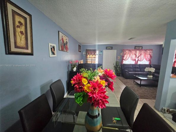 1035 NW 8th Ave, Fort Lauderdale FL 33311