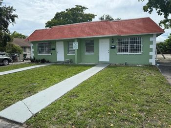 1035 NW 8th Ave