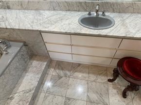 4000 Island Blvd 1105, Aventura FL 33160