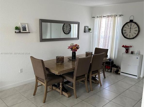 497 NE 4th St, Florida City FL 33034