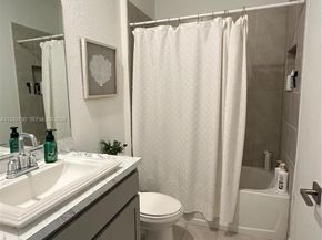 497 NE 4th St, Florida City FL 33034