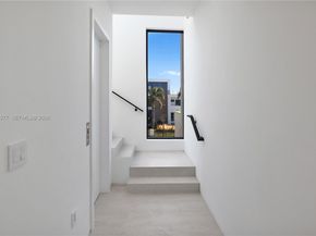 2311 SW 108th Ter, Davie FL 33324