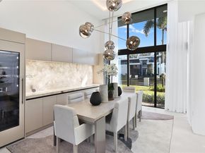 2311 SW 108th Ter, Davie FL 33324