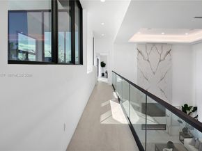 2311 SW 108th Ter, Davie FL 33324