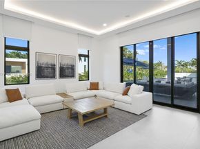 2311 SW 108th Ter, Davie FL 33324