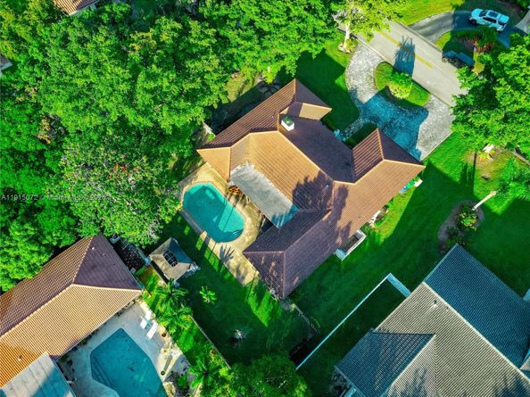 284 NW 92nd Ave, Coral Springs FL 33071