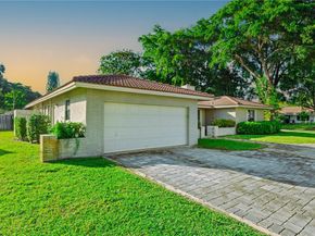 284 NW 92nd Ave, Coral Springs FL 33071