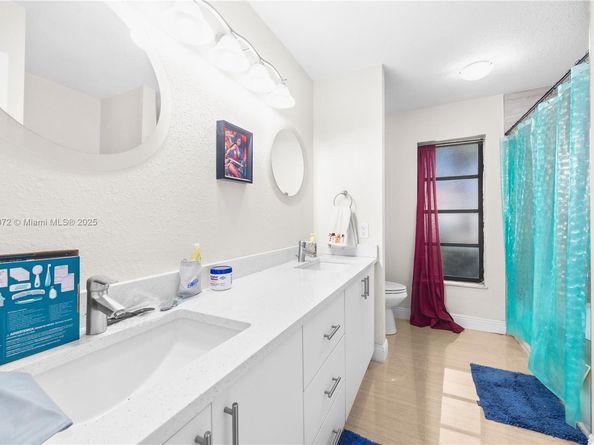 284 NW 92nd Ave, Coral Springs FL 33071