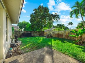 284 NW 92nd Ave, Coral Springs FL 33071