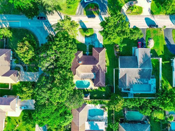 284 NW 92nd Ave, Coral Springs FL 33071