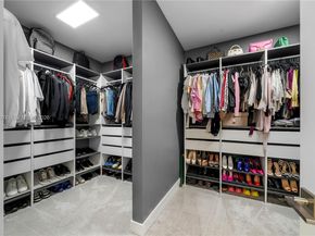 7453 NW 100th Ct, Doral FL 33178