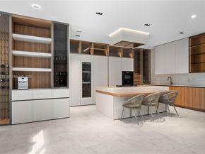 7453 NW 100th Ct, Doral FL 33178