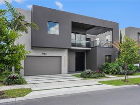 7453 NW 100th Ct, Doral FL 33178