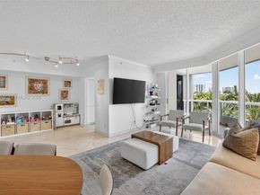 21205 Yacht Club Dr 605, Aventura FL 33180