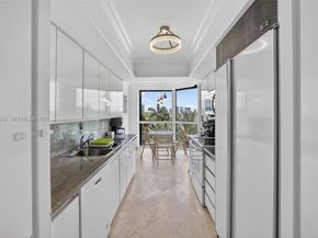 21205 Yacht Club Dr 605, Aventura FL 33180