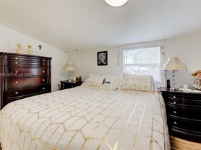 1911 NW 52nd St, Miami FL 33142