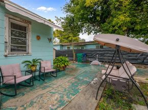 1911 NW 52nd St, Miami FL 33142