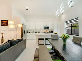 19410 SW 124th Ct, Miami FL 33177