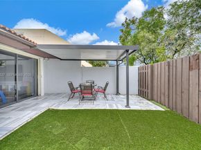 19252 NW 65th Ct, Hialeah FL 33015