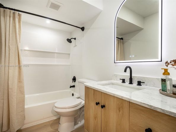 5100 SW 90th Ave 302, Cooper City FL 33328