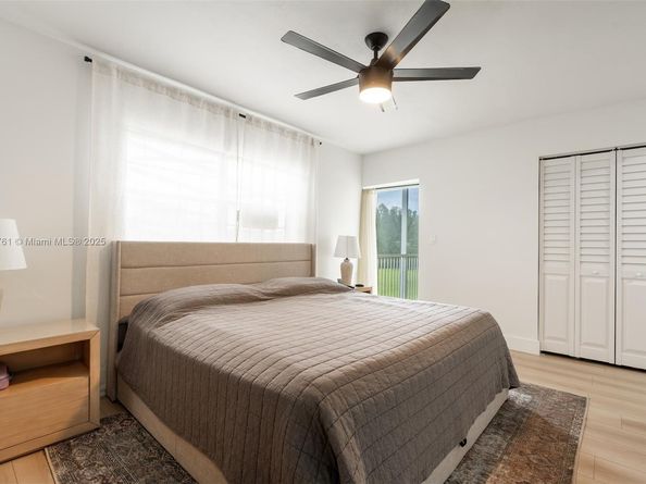 5100 SW 90th Ave 302, Cooper City FL 33328