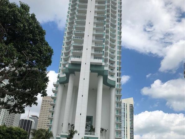 900 Brickell Key Blvd 1602, Miami FL 33131