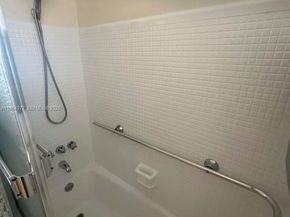 17001 NE 13th Ave 314, Miami FL 33162