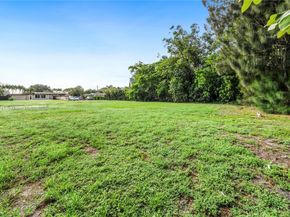 217 E Acre Dr, Plantation FL 33317