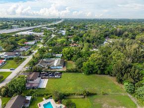 217 E Acre Dr, Plantation FL 33317
