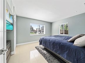 217 E Acre Dr, Plantation FL 33317
