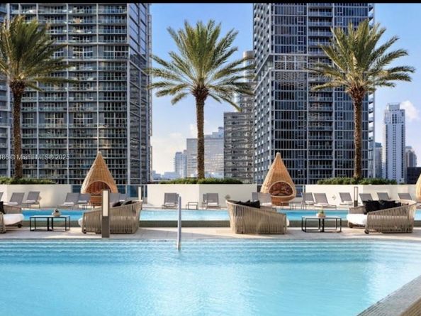 200 Biscayne Boulevard Way PH5402, Miami FL 33131