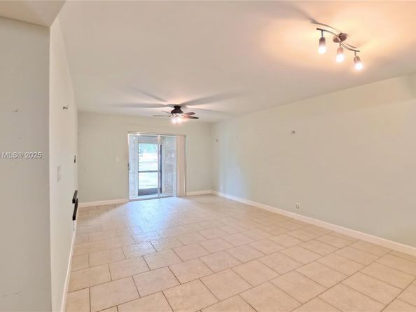 4135 NW 88th Ave 103, Coral Springs FL 33065