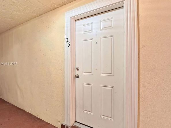 4135 NW 88th Ave 103, Coral Springs FL 33065