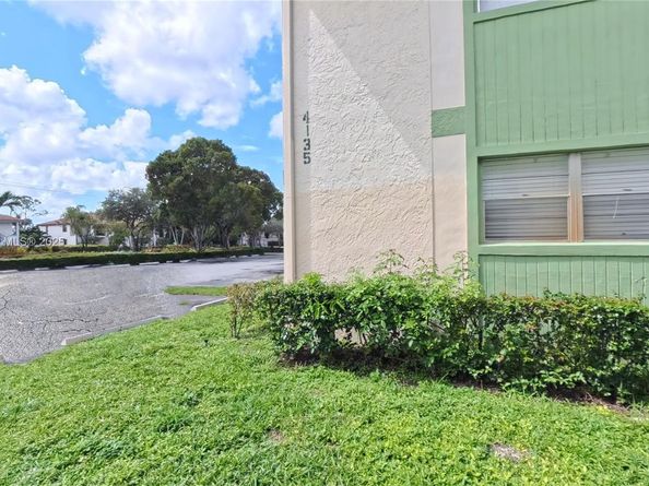 4135 NW 88th Ave 103, Coral Springs FL 33065