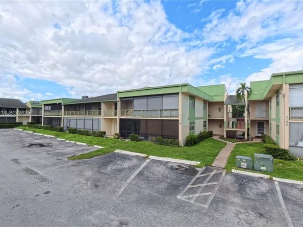 4135 NW 88th Ave 103, Coral Springs FL 33065