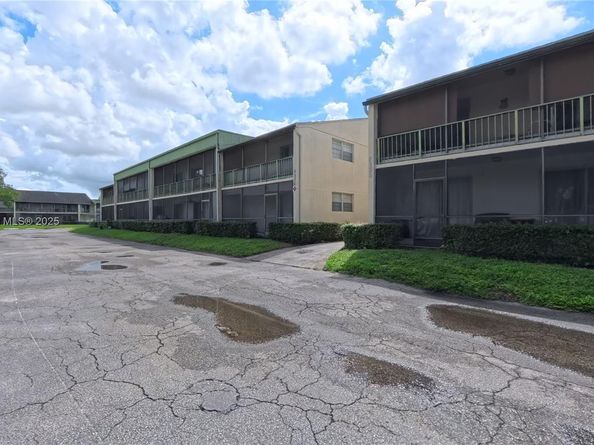4135 NW 88th Ave 103, Coral Springs FL 33065