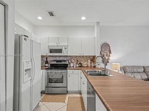 5719 NW 114th Ct 105, Doral FL 33178