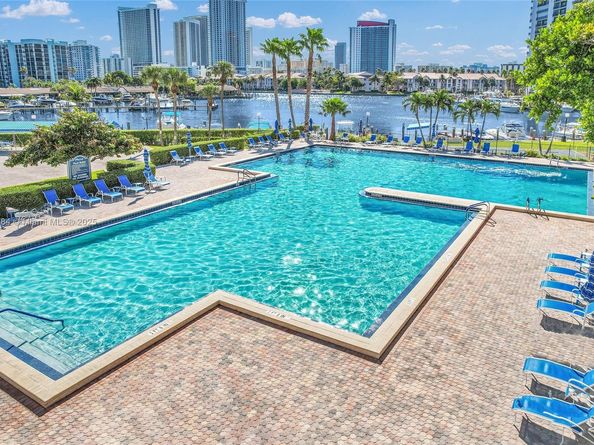 2500 Parkview Dr 2411, Hallandale Beach FL 33009