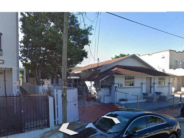 1838 NW 1st St, Miami FL 33125