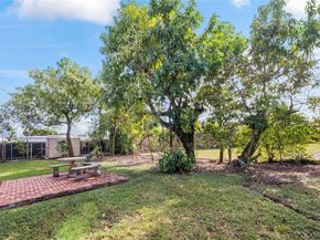 9730 SW 44th St, Miami FL 33165