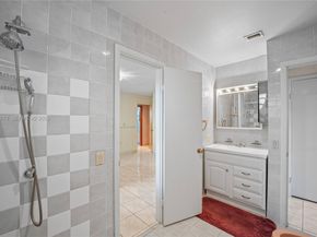 9730 SW 44th St, Miami FL 33165