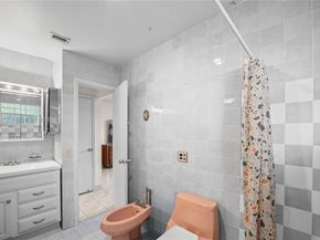 9730 SW 44th St, Miami FL 33165