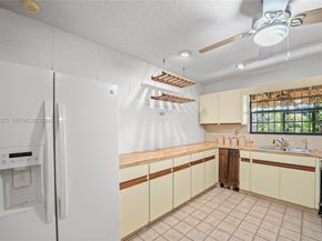 9730 SW 44th St, Miami FL 33165