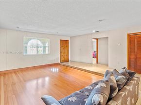 9730 SW 44th St, Miami FL 33165