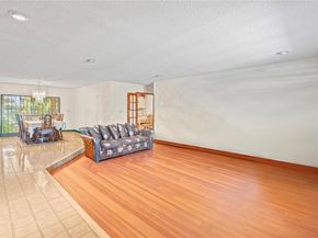 9730 SW 44th St, Miami FL 33165