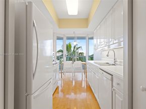 21205 Yacht Club Dr 707, Aventura FL 33180