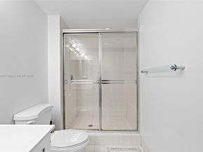 21205 Yacht Club Dr 707, Aventura FL 33180